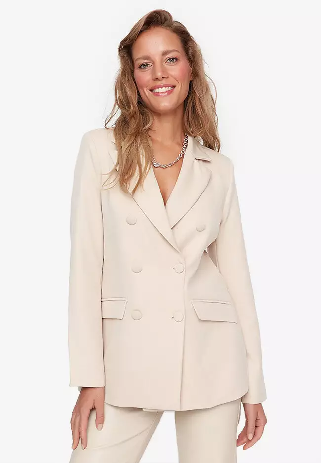 Double Breasted Buttoned Blazer