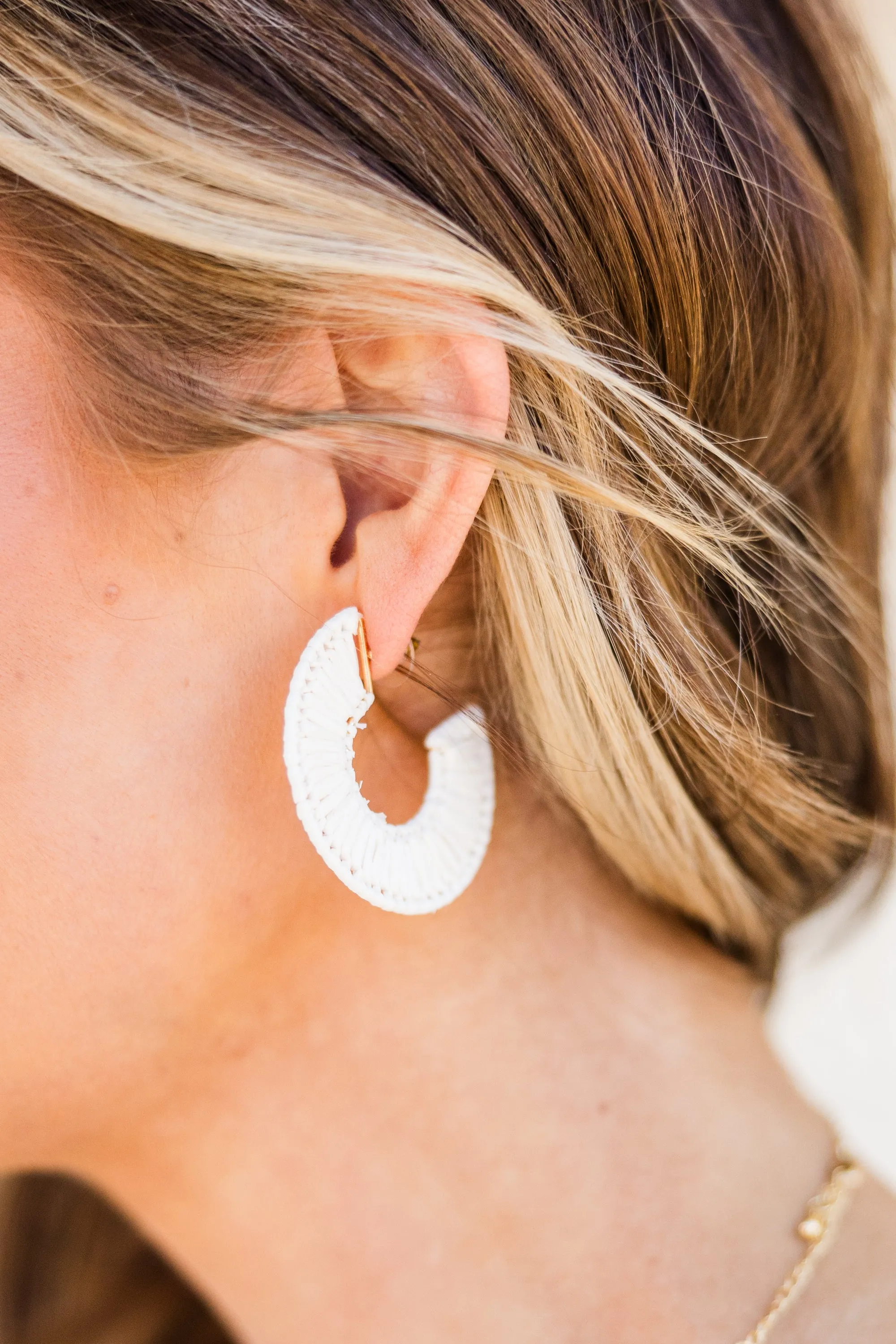 Move With Passion Earrings, Ivory